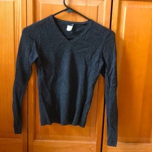 V neck wool sweater